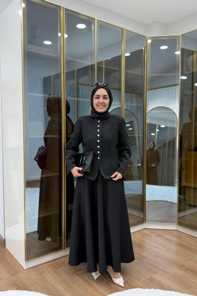 Kulp Detaylı Astarlı Etekli Takım Siyah