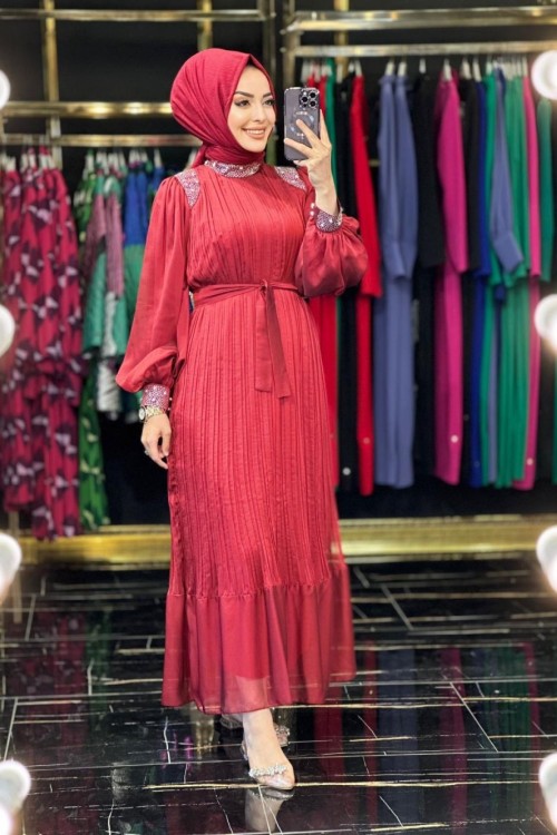 0449 Şifon Omuz Yaka Manşet Taşlı Elbise Bordo