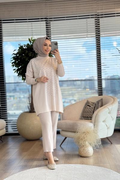 140315 Kalp Desen Taşlı Triko Tunik Ekru