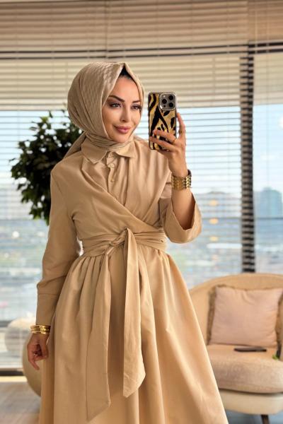 1508 Önü Uzun Kuşaklı Elbise Bej