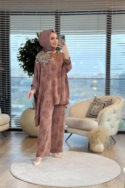 2272 Büyük Çiçek Broşlu Takım Kahve