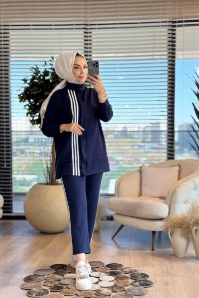 22754 Ön Ve Pantolon Yanı Çizgili Takım Lacivert