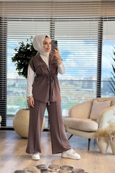 22760 Ön İki Cepli Fermuarlı Yelekli Takım Vizon