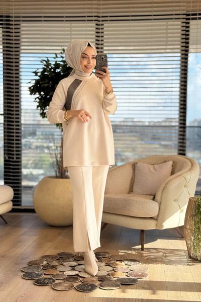 2425 Ön File Ve Taş Detaylı Takım Bej
