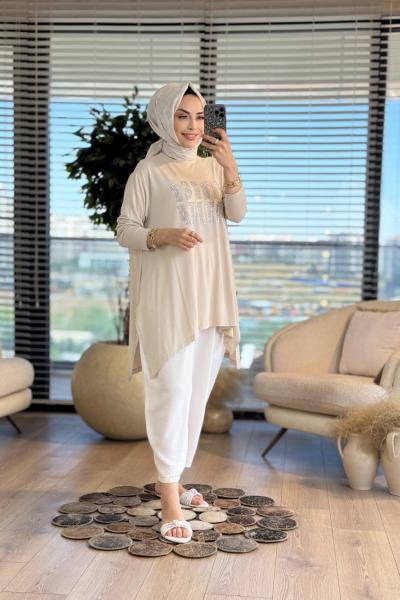 24277 Önü Taş Yazılı Tunik Bej