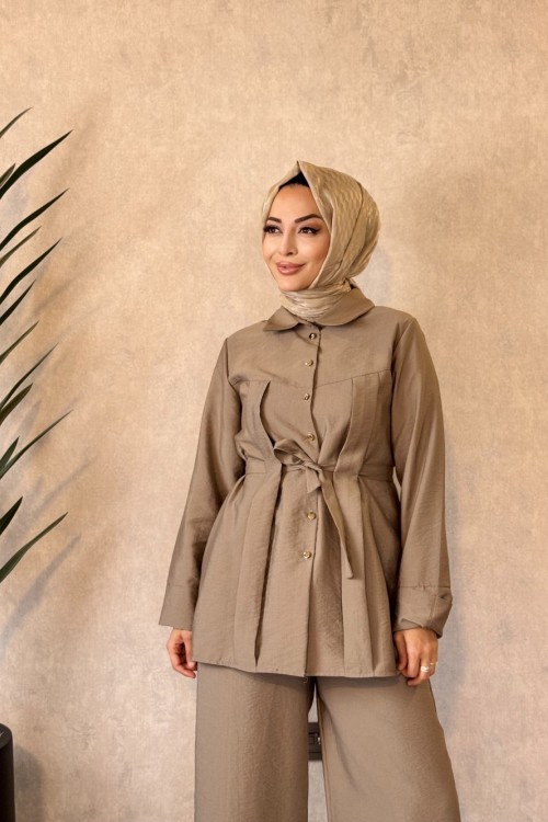 250337 Beli Kuşaklı Şık Pantolonlu Takım Vizon