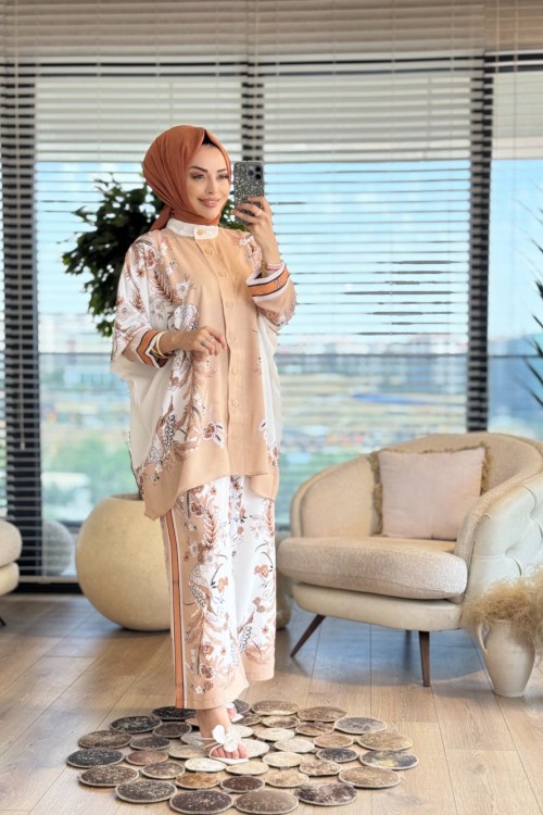 2563 Çiçek Ve Kuş Desenli Takım Ekru Latte