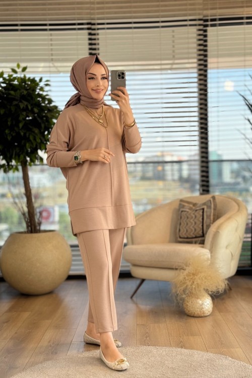 25K1016 Ön Boyuna Dikiş Detaylı Takım Camel