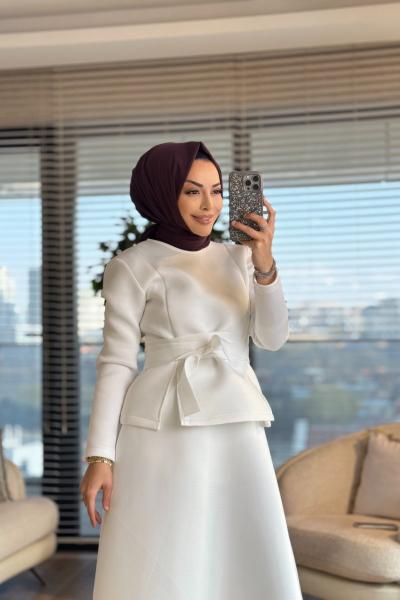 32459 Önü Kuşak Bağlamalı Etekli Takım Ekru