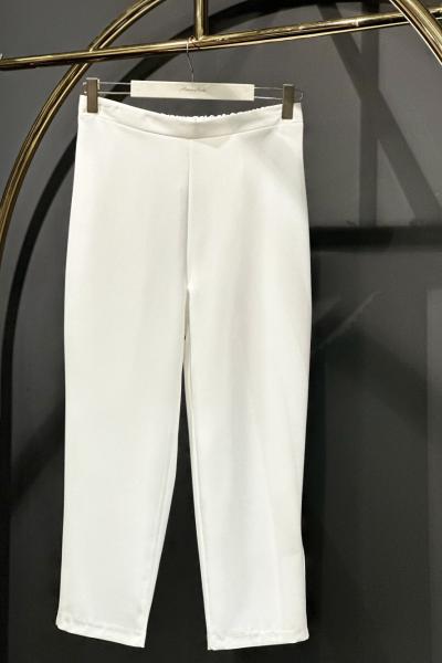 3901 Havuç Paça Pantolon Ekru