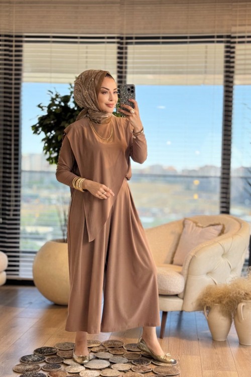 4214 İrem Asimetrik Takım Latte