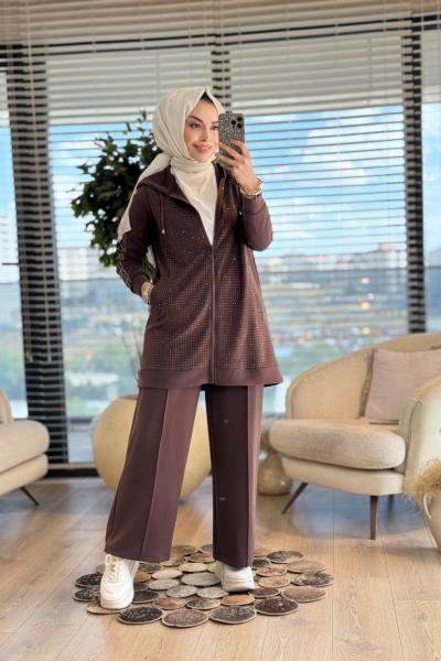 4598 Ön Kol Serpme Taş Baskılı Fermuarlı Takım Kahve