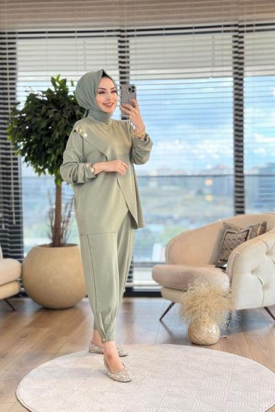 5352 Düğme Detaylı Takım Çağla