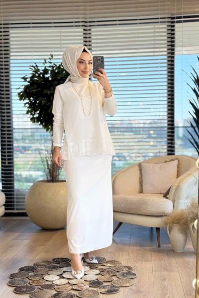 574 Etek Ucu Şifon Piliseli Bluz Ekru