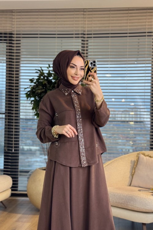 7502 Patı Yakası Taşlı Kot Etekli Takım Kahve