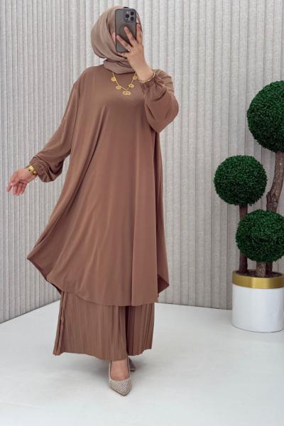 Suzan Piliseli Pantolonlu Takım