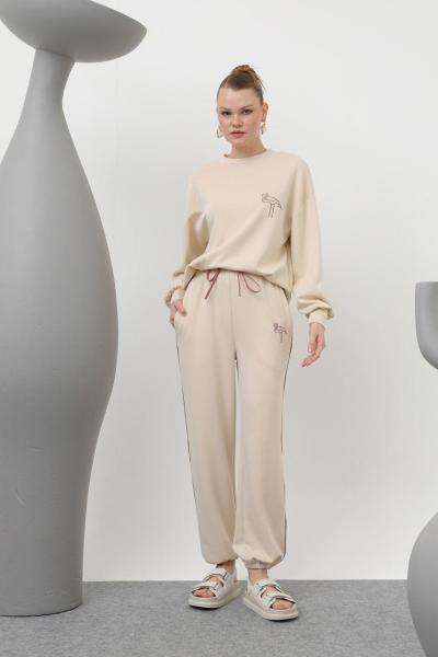 Sırt Flamingo Desen Takım Bej